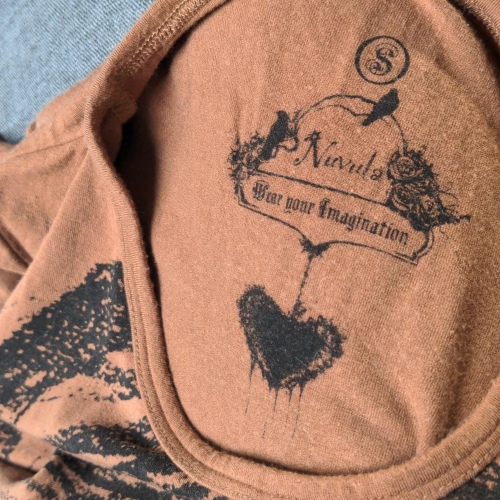 Graphic Tee - Picture 5 of 8